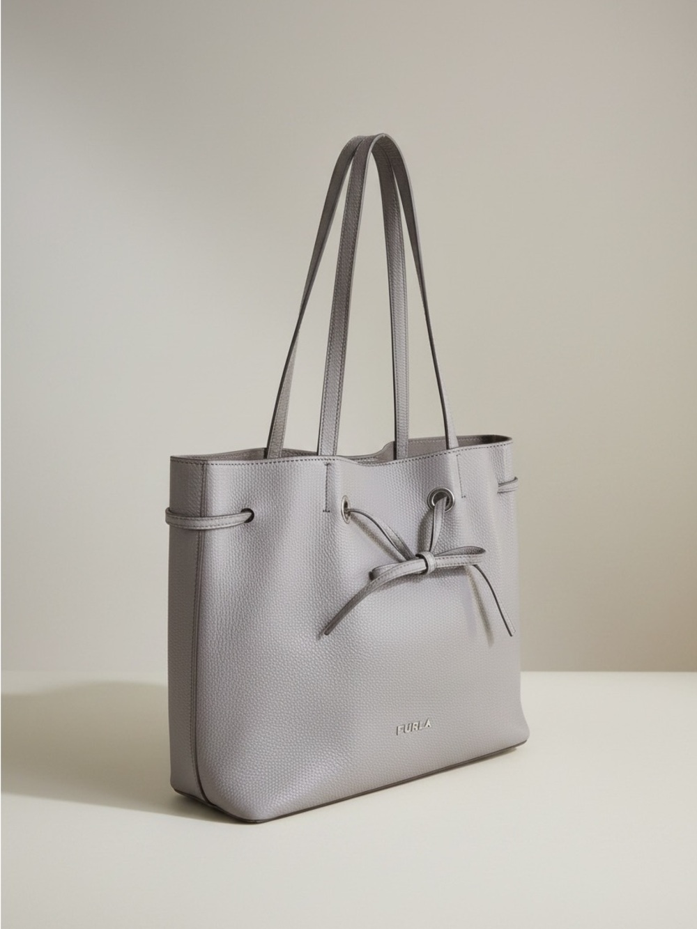 ✨ Furla Dove Gray Pebbled Leather Tote Bag EUC Quiet Luxury Italy✨